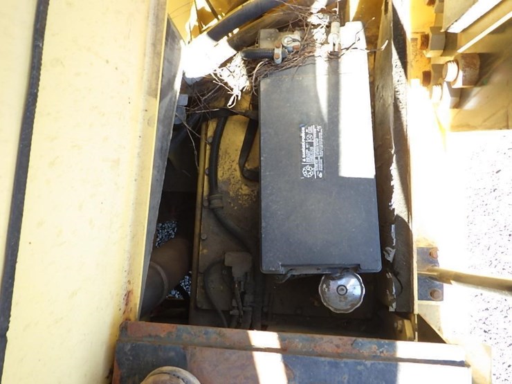 2013-dynapac-cc7200-image-29