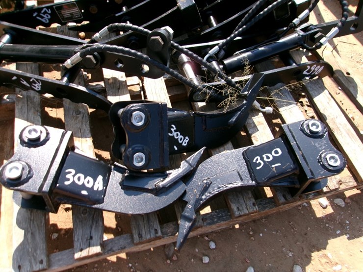 (1)-ripper-f/-mini-excavator-image-1