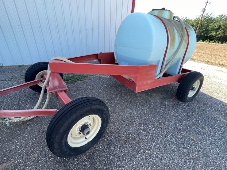 #9020-•-custom-4-row-liquid-fertilizer-applicator-w/pup-tank-image-46