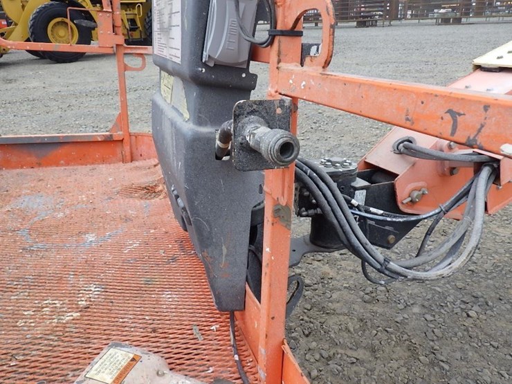 2007-jlg-600s-image-11