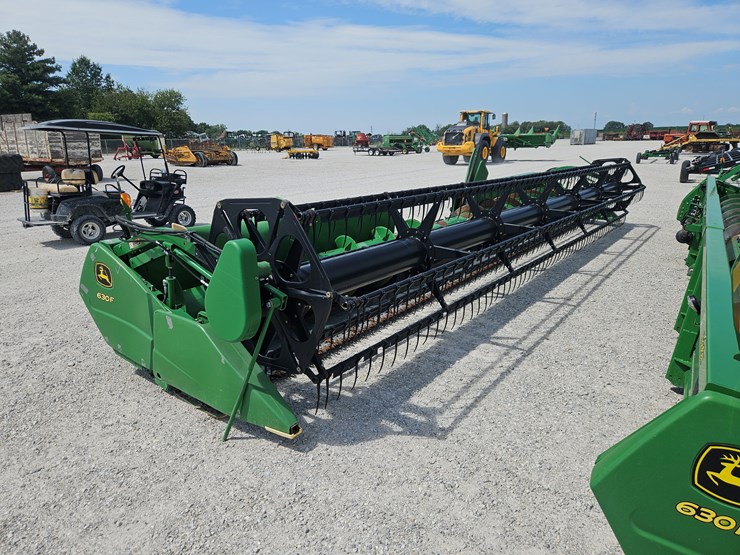 2011-john-deere-630f-image-1