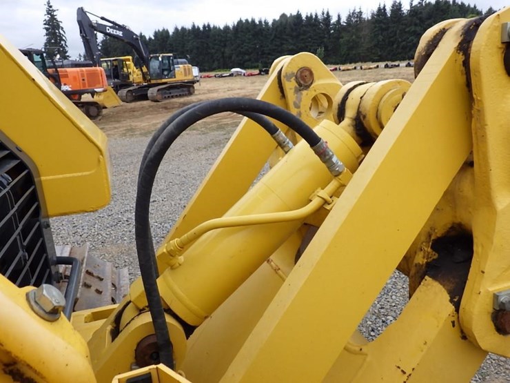 komatsu-d61ex-24-image-21