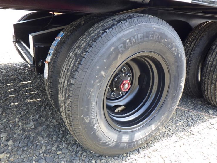 2025-delta-26'-t/a-tilt-deck-trailer-image-14