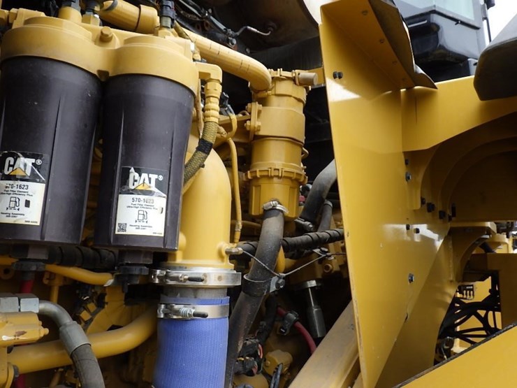 2022-caterpillar-980-image-34
