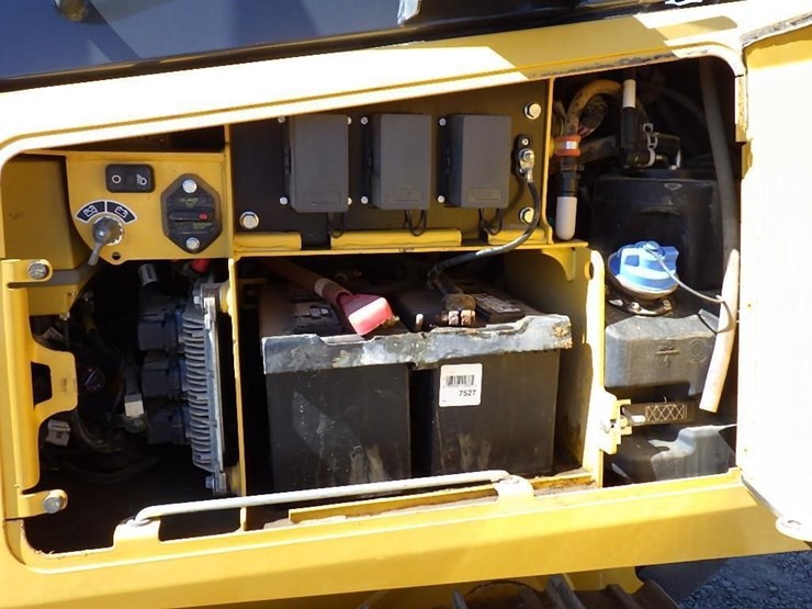 2021-deere-550k-image-23