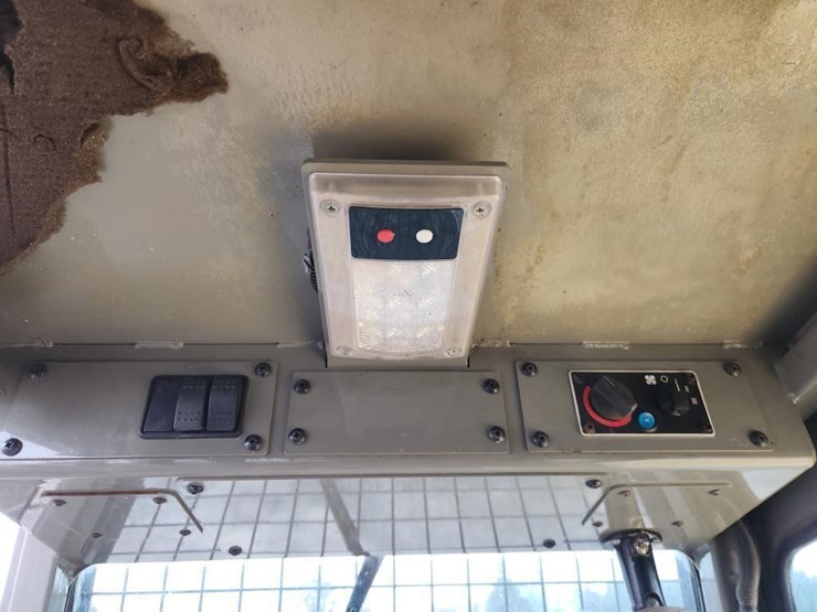 2016-terramac-rt9-image-39