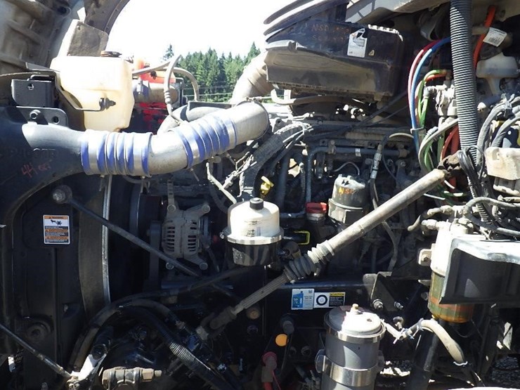 2017-kenworth-t880-image-17