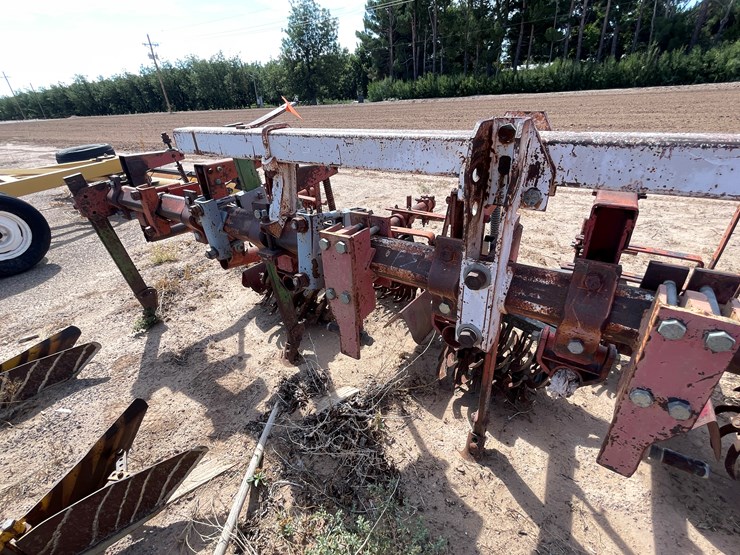 #9032-•-custom-3-pt-tillage-tool-bar-image-7