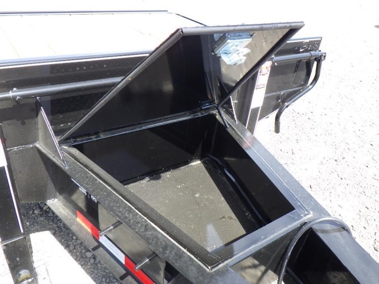 2025-delta-26'-t/a-tilt-deck-trailer-image-9