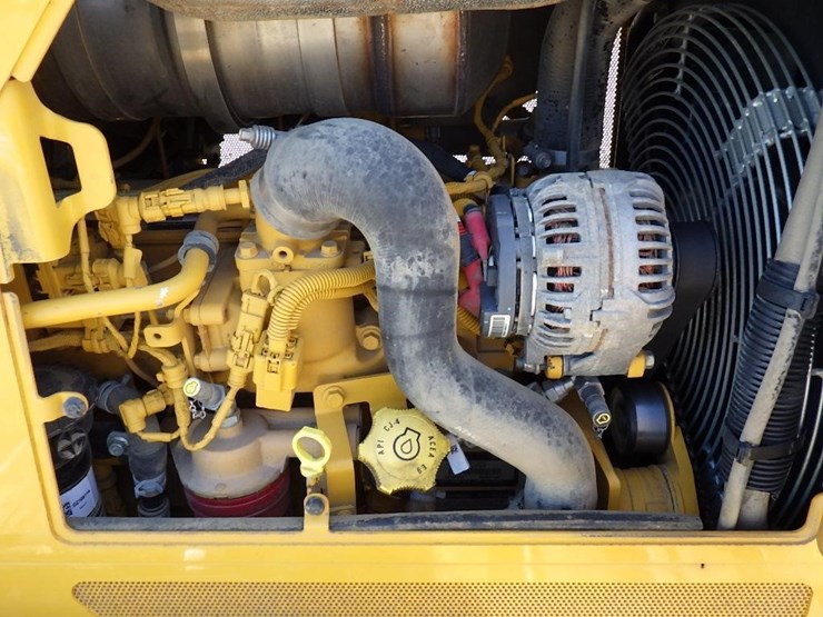 2021-deere-550k-image-26
