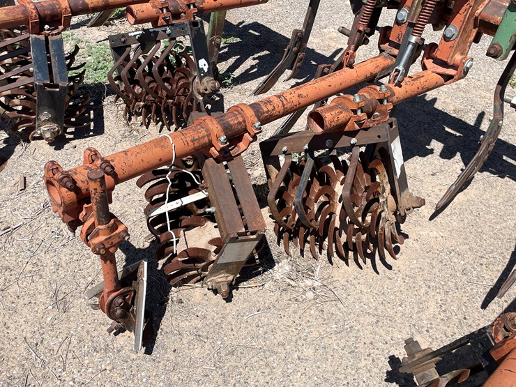 #9113-•-custom-4-row-cultivator-with-lilliston-lehman-units-image-7