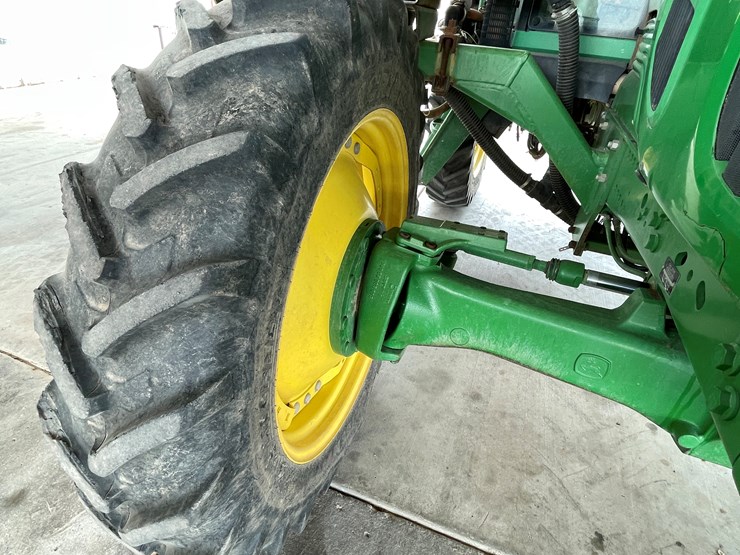 john-deere-7230-premium-image-82