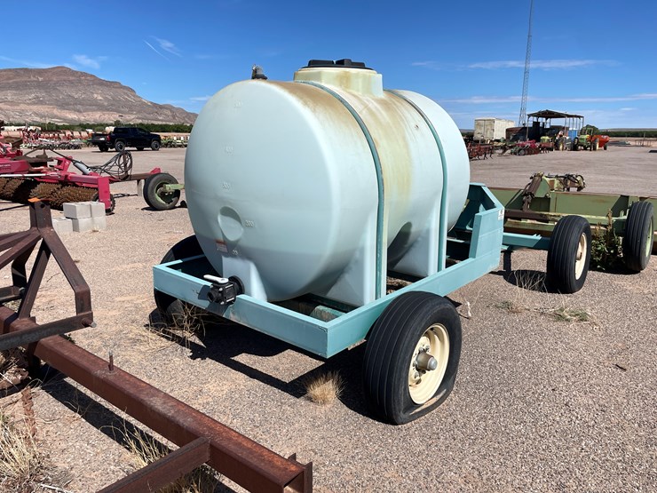 #9021-•-western-tank-liquid-fertilizer-on-4-wheel-wagon-image-4