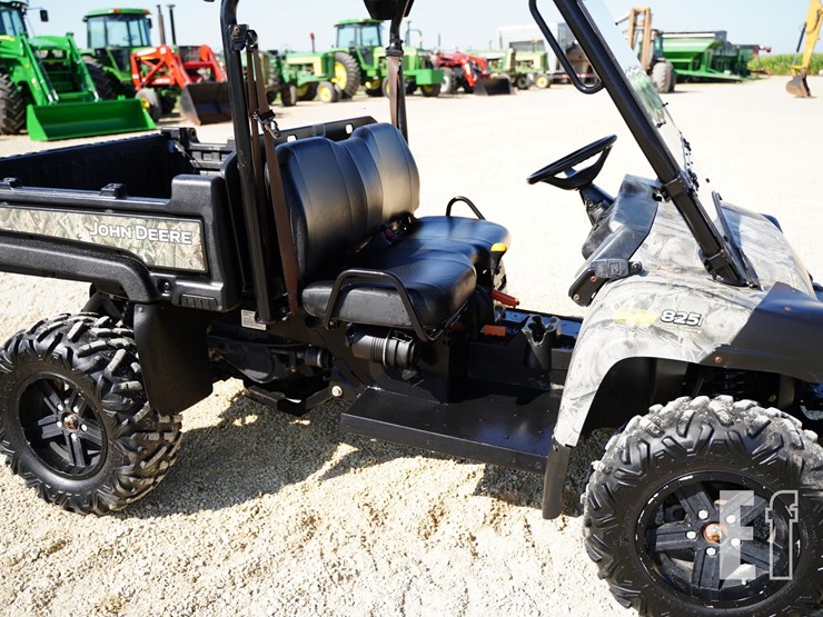 2017-john-deere-gator-xuv-825i-image-14