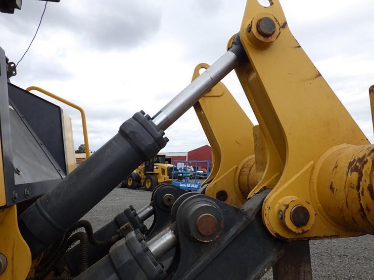 2017-deere-950k-lgp-image-21