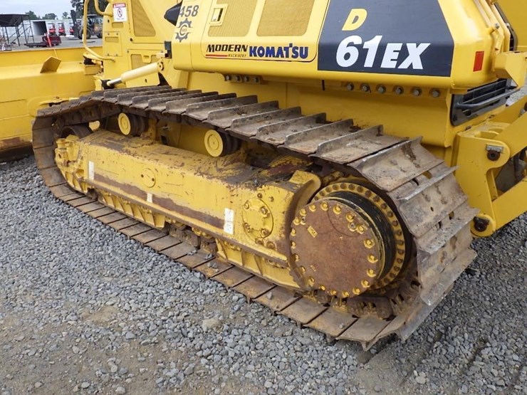 komatsu-d61ex-24-image-46