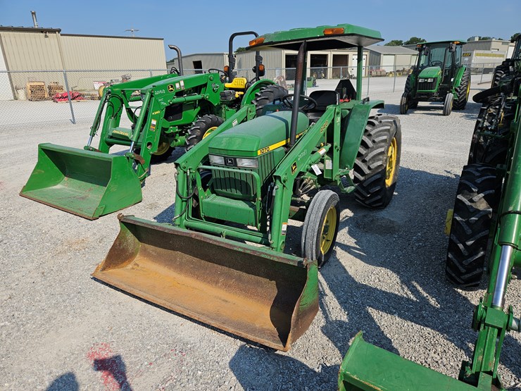 1996-john-deere-1070-image-1