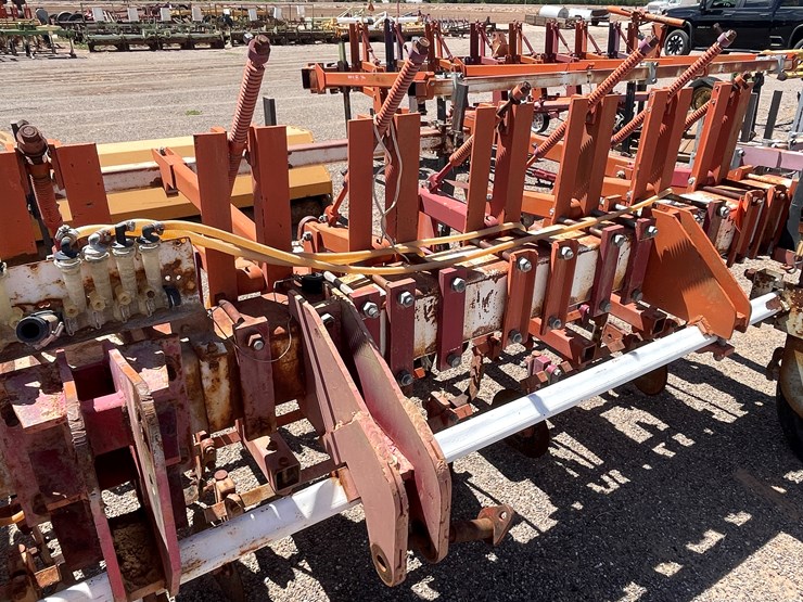 #9109-•-david-koenig-4-row-cultivator,-3-pt-image-27