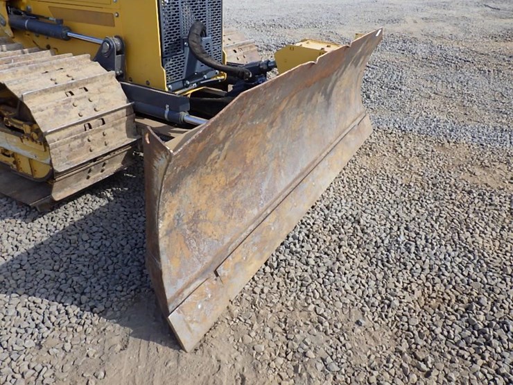 2019-deere-450k-lgp-image-11