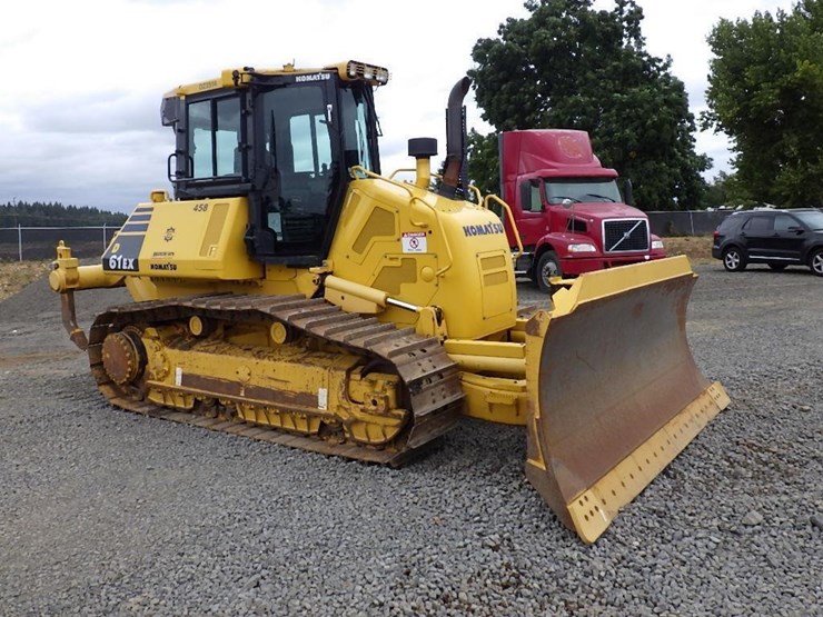 komatsu-d61ex-24-image-2
