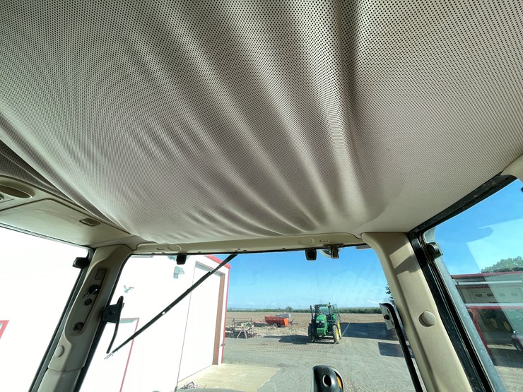 john-deere-7230-premium-image-50