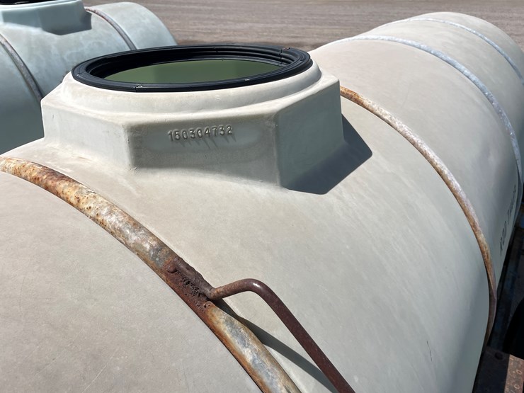 #9139-•-1000-gallon-fertilizer-tank-image-22