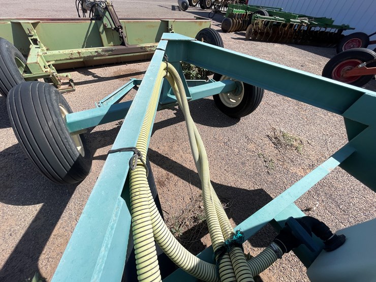 #9021-•-western-tank-liquid-fertilizer-on-4-wheel-wagon-image-28