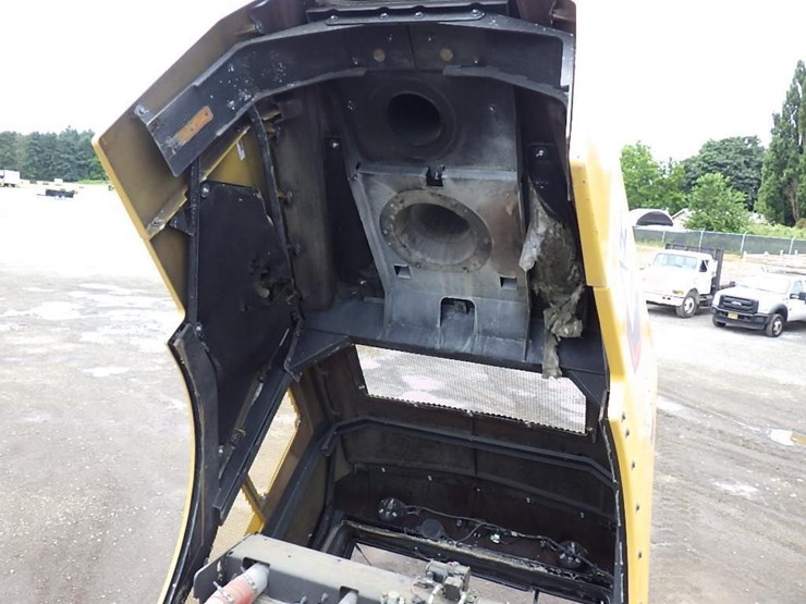 2022-caterpillar-980-image-44