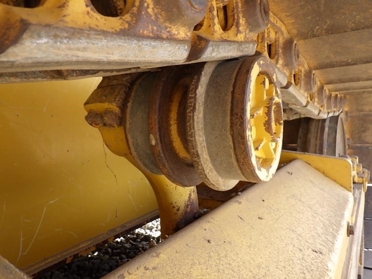 2019-deere-450k-lgp-image-45