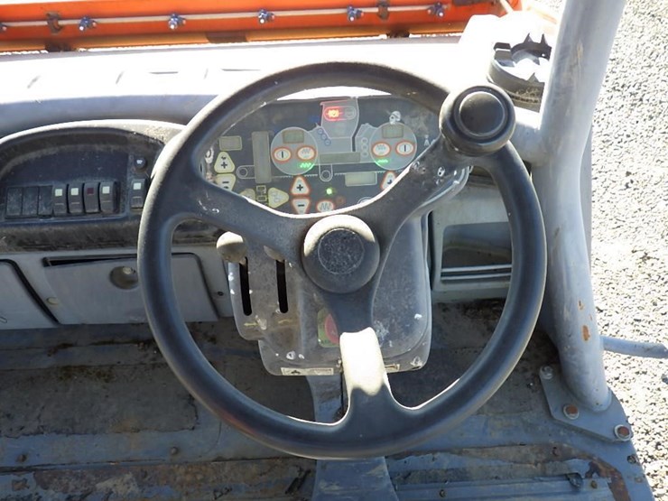 2012-hamm-hd140vvh-smooth-drum-compactor-image-37