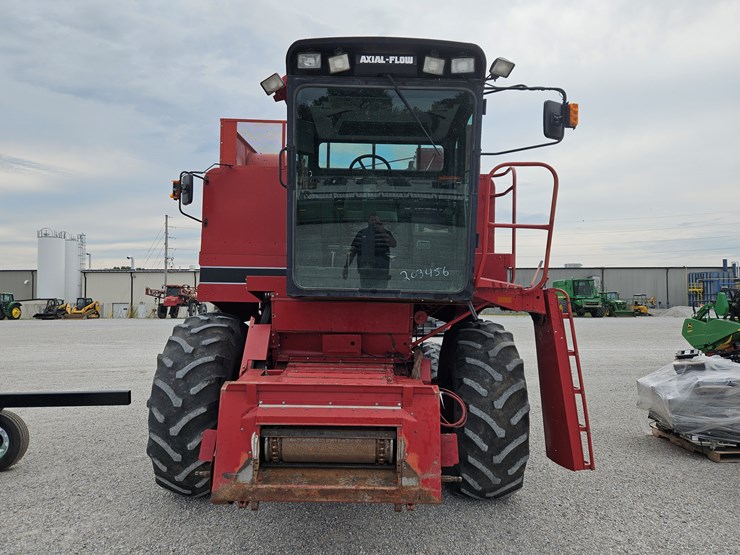 1992-case-ih-1640-image-2