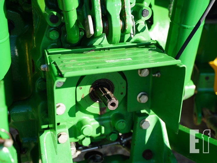 2017-john-deere-5090r-image-30