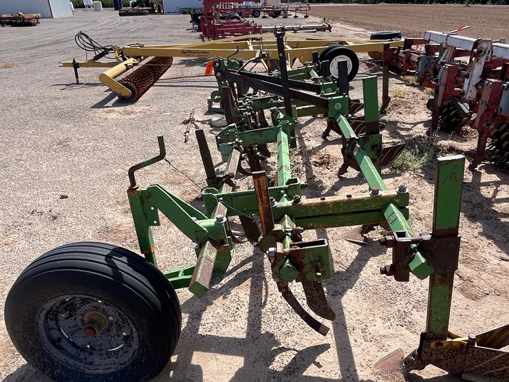 #9031-•-custom-3-pt-fertilizer-tool-bar-image-10