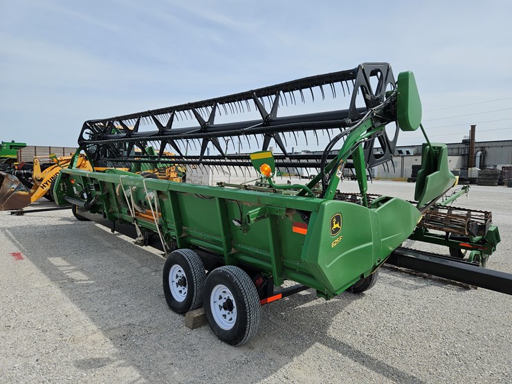 2009-john-deere-625f-image-5