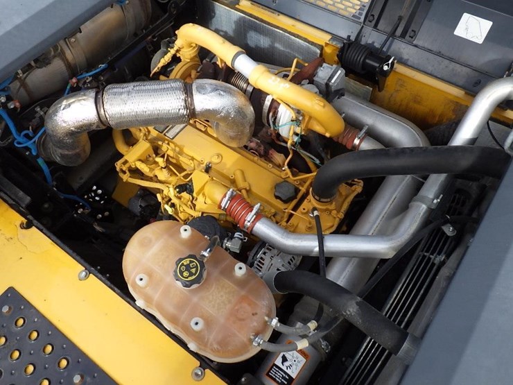2016-deere-300g-lc-image-26