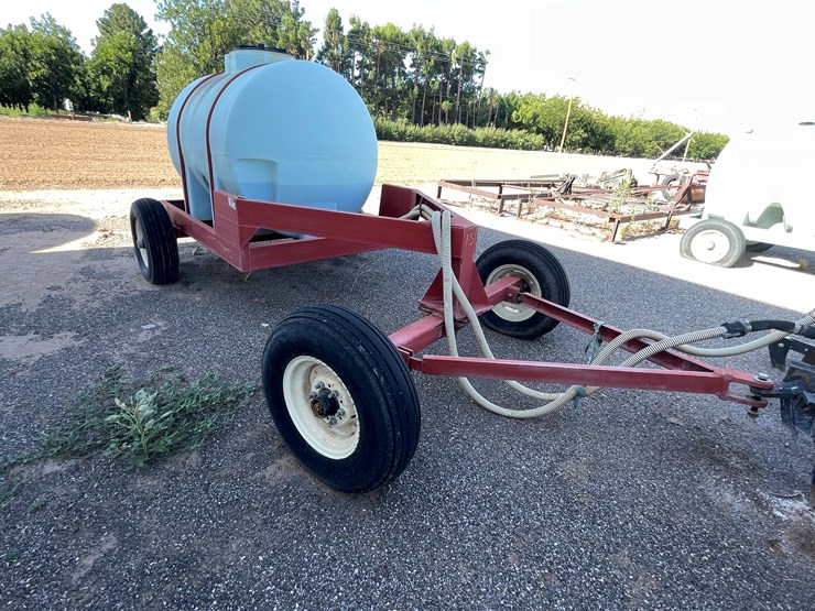 #9020-•-custom-4-row-liquid-fertilizer-applicator-w/pup-tank-image-35