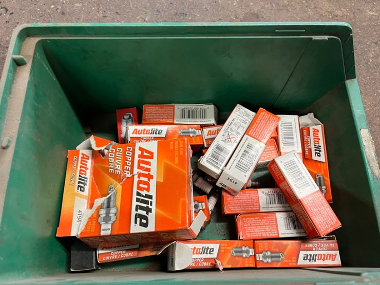 group-of-ass't-machine-engine-spark-plugs-image-6