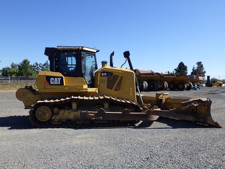 2012-caterpillar-d7e-image-4