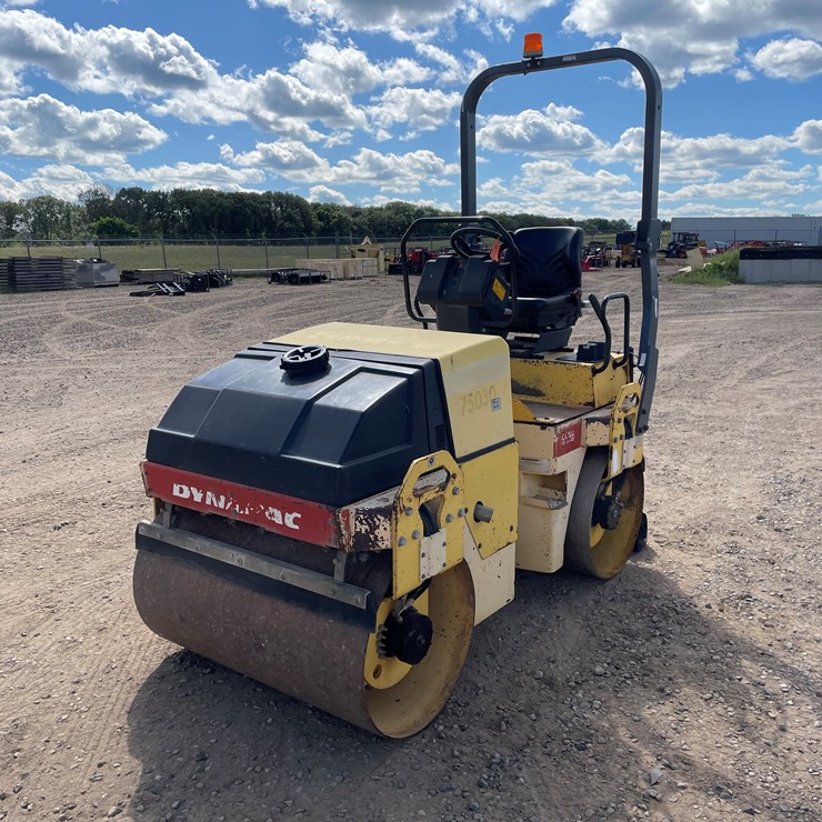 2019 DYNAPAC CC122
