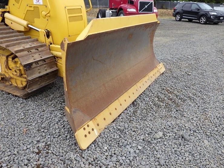 komatsu-d61ex-24-image-10