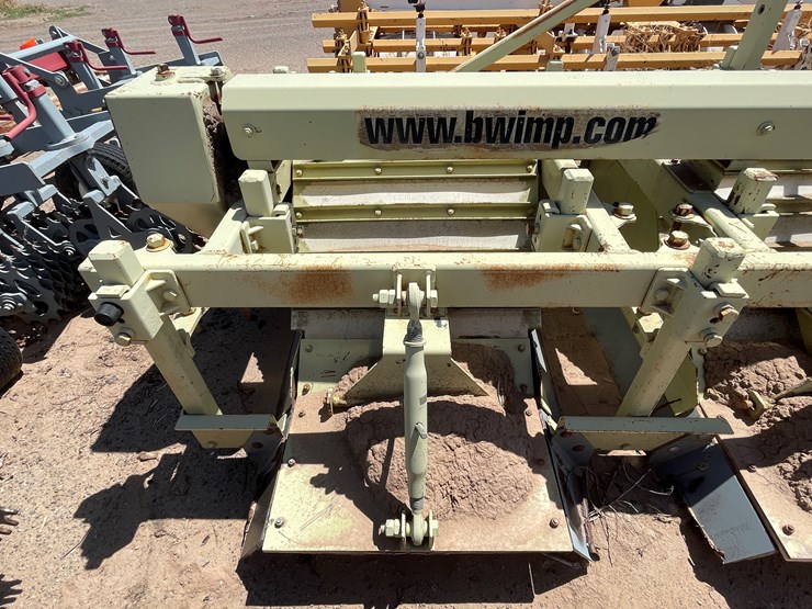 #9039-•-b.w.-implement-company-3-pt-4-row-bed-shaper-image-37