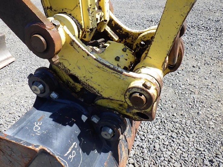 2011-yanmar-sv100-1-image-9