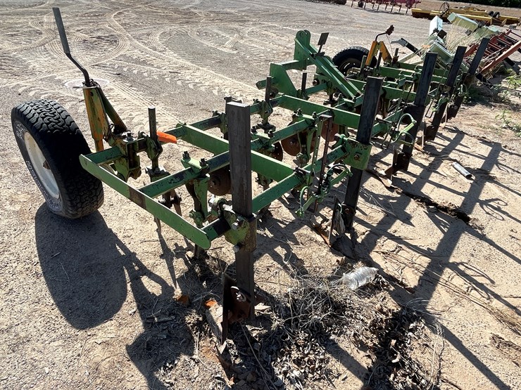 #9106-•-3-pt-field-cultivator,-4-row-custom-w/gallina-units-image-5