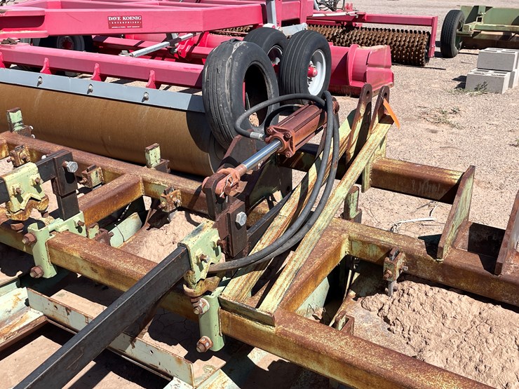 #9024-•-13'-4-row-bedder-image-7