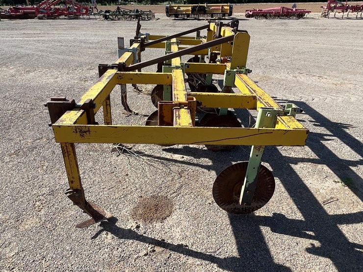 #9100-•-hamby-3-pt-field-cultivator-image-2