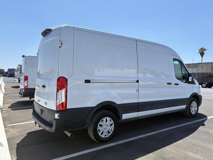 2021-ford-transit-image-3