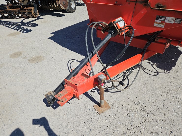 kuhn-knight-3130-image-2