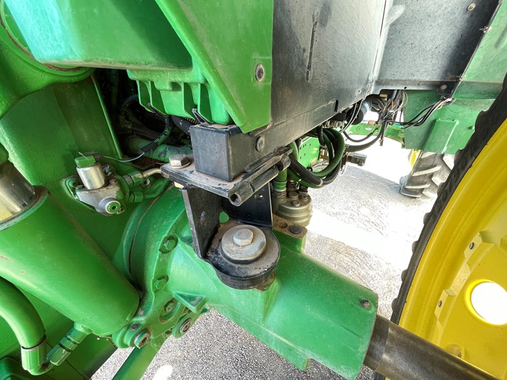 john-deere-7230-premium-image-79