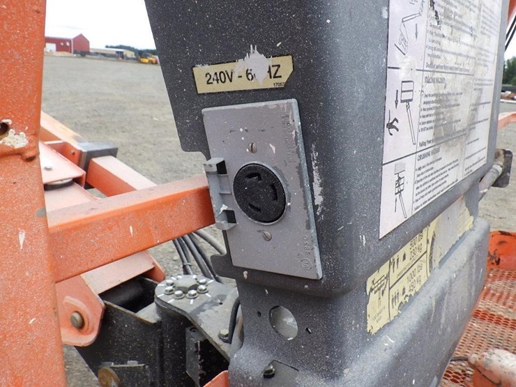 2007-jlg-600s-image-13