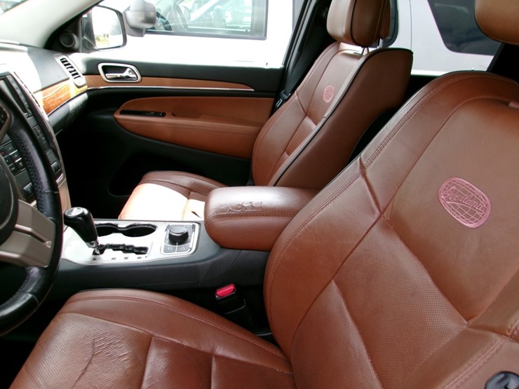 2012-jep-grand-cherokee-image-2